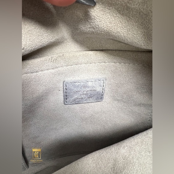 Louis Vuitton Limited Edition Olympe Nimbus MM - Picture 5 of 13